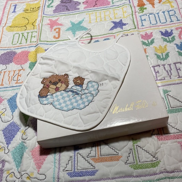 Vintage 1989 Baby Quilted Blanket and Bib in Orginal Marshall Fields Box! - Picture 10 of 12